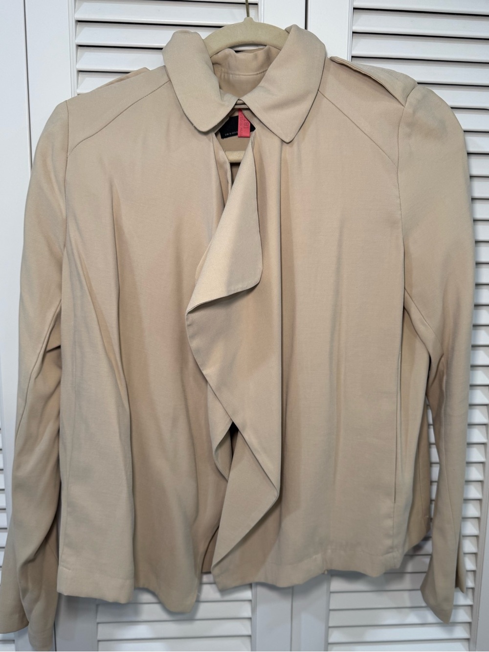 Zara Beige Waterfall Ruffle Front Funnel Neck Trench Moto Military Jacket Size M